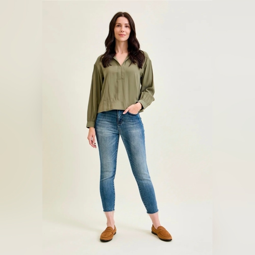 JUDY BLUE Chase HIGH RISE RELAXED Fit Raw Hem JEANS Womens 15/32